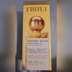TRULY Golden Glaze Luxury Body Oil